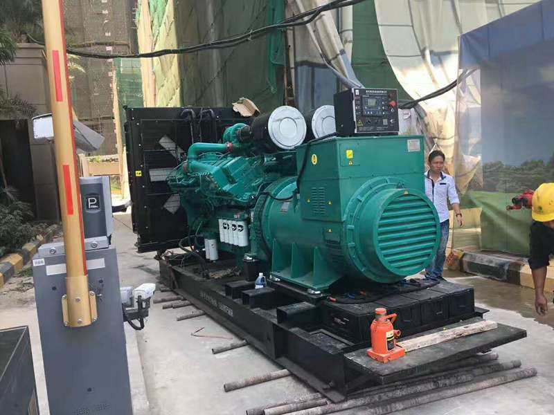 1200KW康明斯發(fā)電機(jī)組出口到緬甸