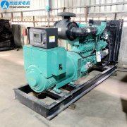 二手康明斯發(fā)電機組220kw